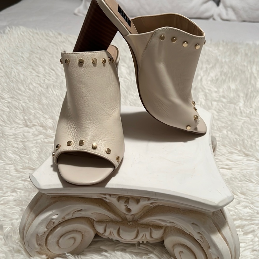 White House Black market open toed slides